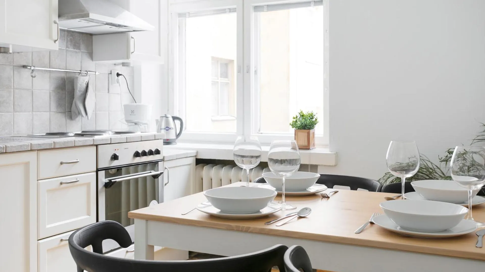 2Ndhomes Yrjoenkatu City Center Apartments Хельсинки 0*,  Финляндия